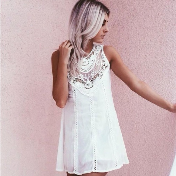 Xenia Boutique White Lace Dress - Picture 1 of 4